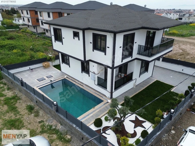 Yeniçiftlik Merkezde 316 m² Arsa İçinde Havuzlu 4+1 Dubleks Villa — fotoğraf 1