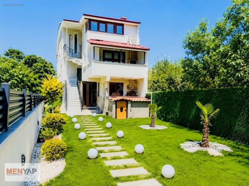 Yeniçiftlik Merkezde Her Katı Ayrı 4+1 Daire Düzeninde Müstakil Villa — fotoğraf 1