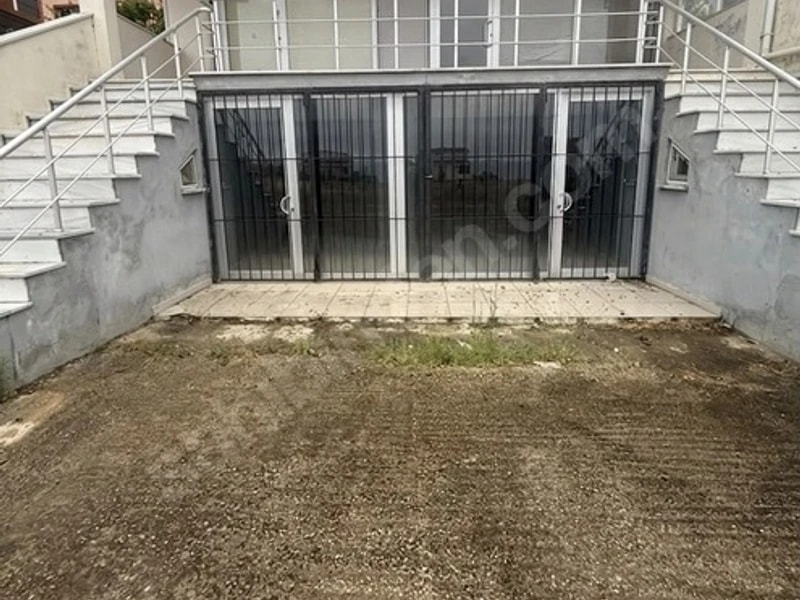 Dereağzı’nda Anayola Yakın, Toplam 200 m² Satılık 4 Dükkân — fotoğraf 1