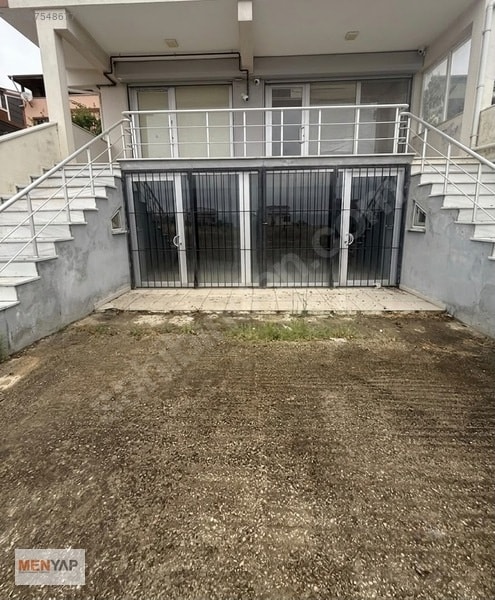 Dereağzı’nda Anayola Yakın, Toplam 200 m² Satılık 4 Dükkân — fotoğraf 1