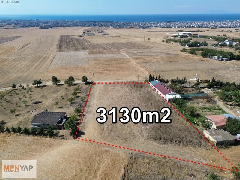 Yeniçiftlik Bağlar Mevkii’nde Deniz Manzaralı 3.130 m² Bağ Yeri — fotoğraf 1