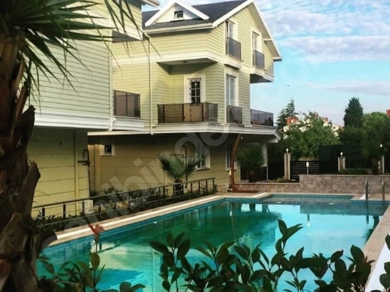 Dereağzı’nda Menyap Palmiye 1 Sitesi’nde Havuzlu 4+1 Villa — fotoğraf 1