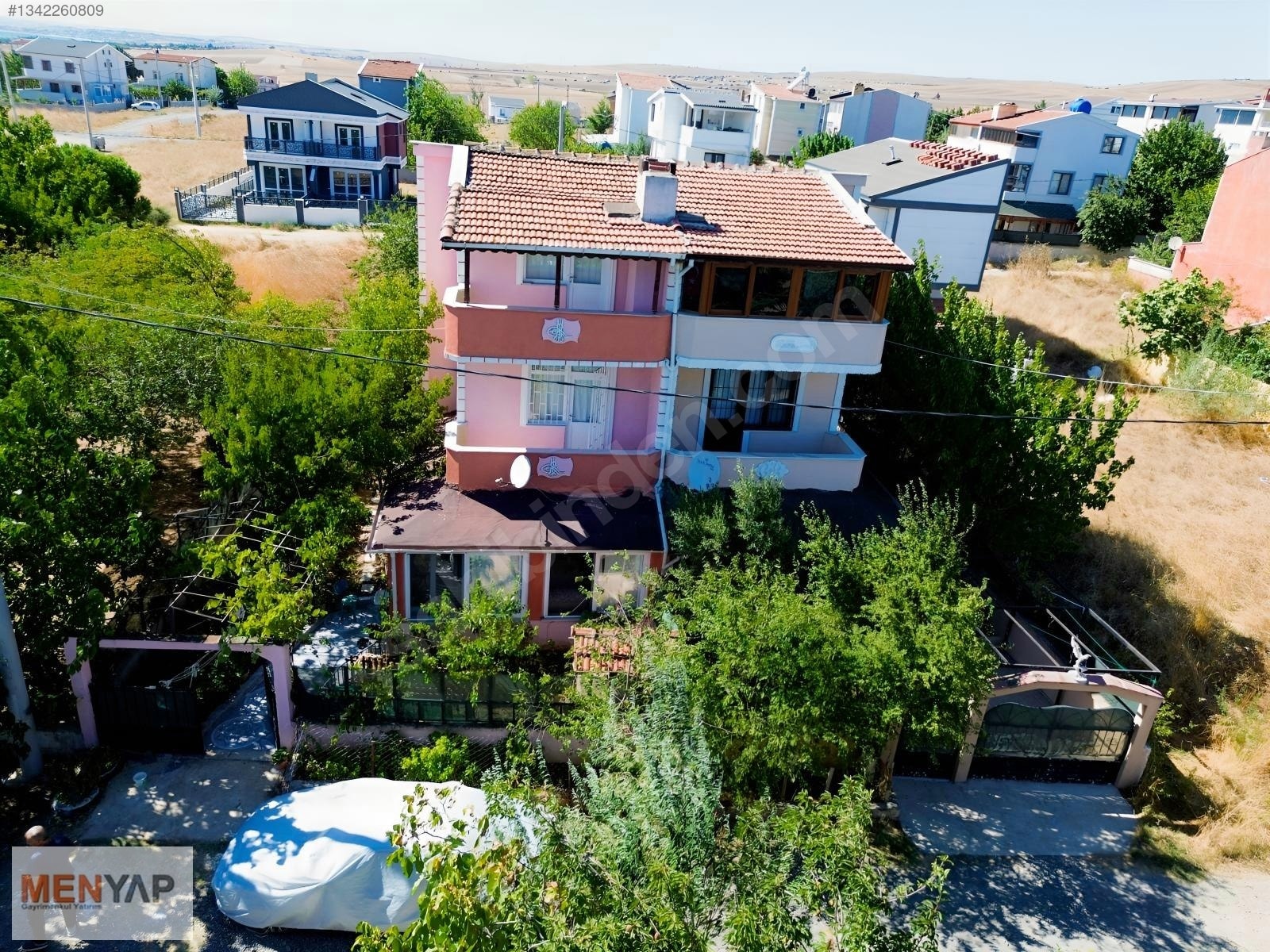 Yeniçiftlik Altın Tarla’da Bahçeli 6+1 Tripleks Villa — fotoğraf 1