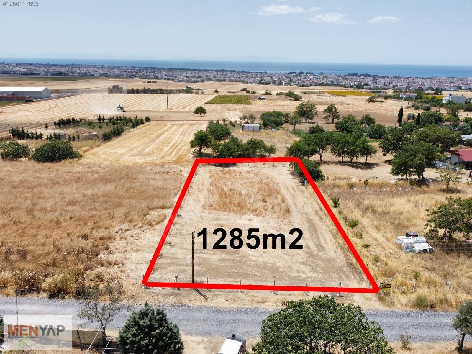 Yeniçiftlik Bağlar Mevkii’nde Deniz Manzaralı 1.285 m² Bağ Yeri — fotoğraf 2
