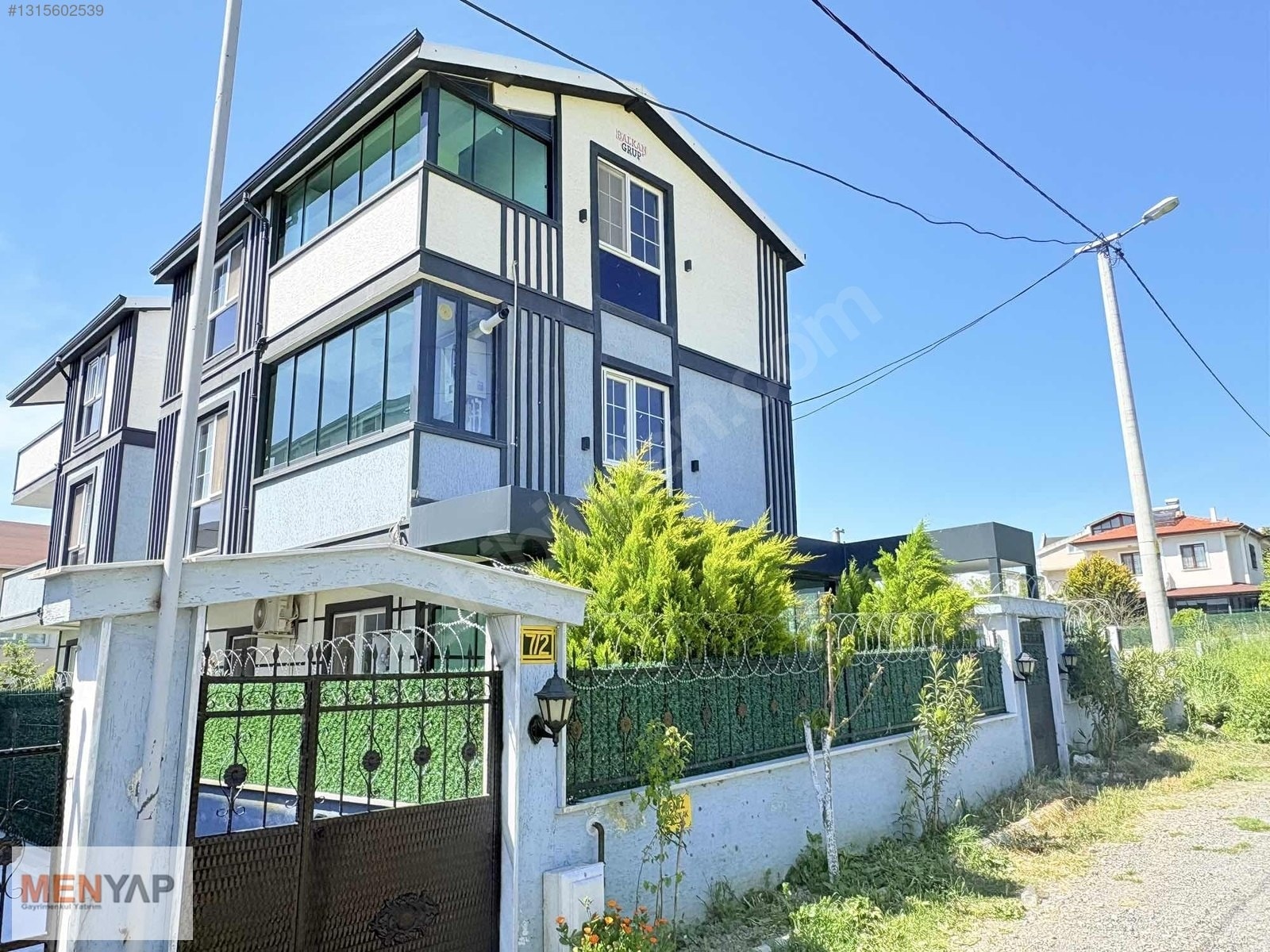 Yeniçiftlik Merkezde Kurulu Düzen, İskanlı Müstakil 4+1 Villa — fotoğraf 2