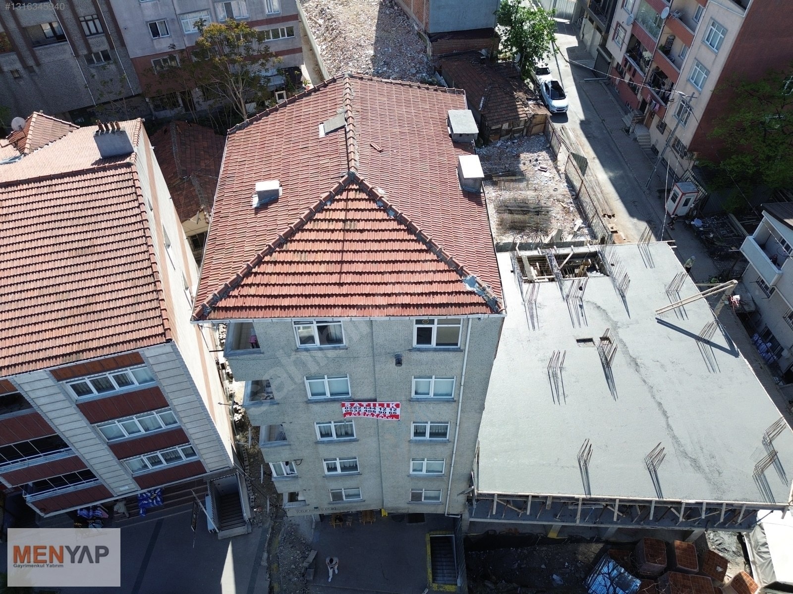 Sefaköy’de 107 m² Arsa Üzerinde Komple Satılık Aile Apartmanı — fotoğraf 2