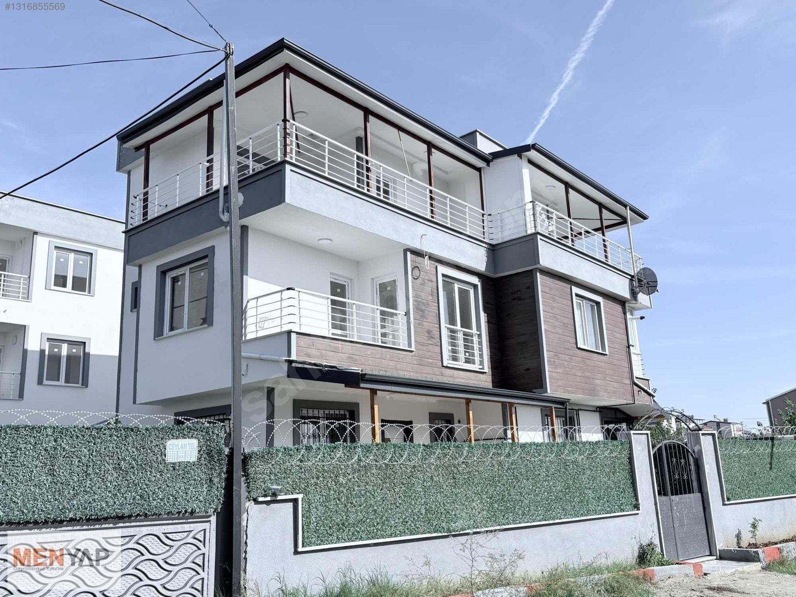 Yeniçiftlik’te Özel Tasarım, İskanlı, Geniş Bahçeli 4+1 Villa — fotoğraf 2