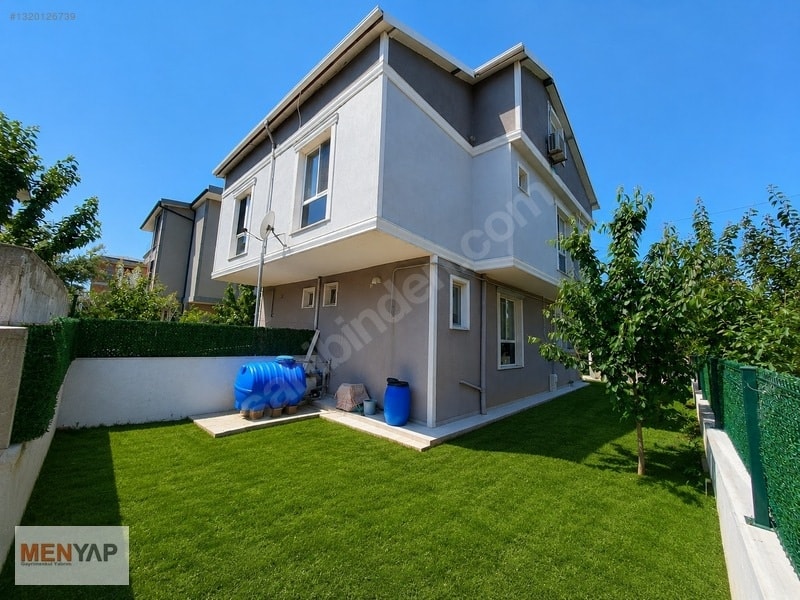 Yeniçiftlik Merkezde Bahçeli 3+1 Tripleks Yazlık Villa — fotoğraf 2