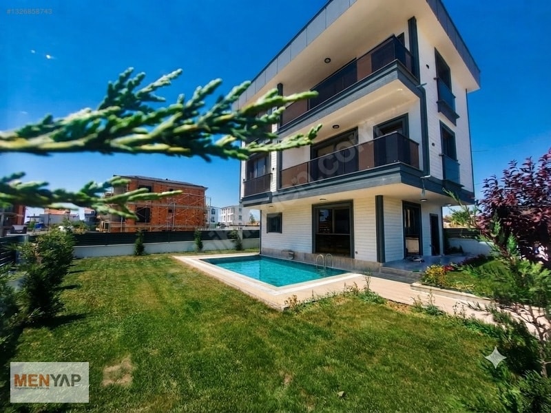 Yeniçiftlik Merkezde 300 m² Arsa İçinde Havuzlu Müstakil 4+1 Villa — fotoğraf 2