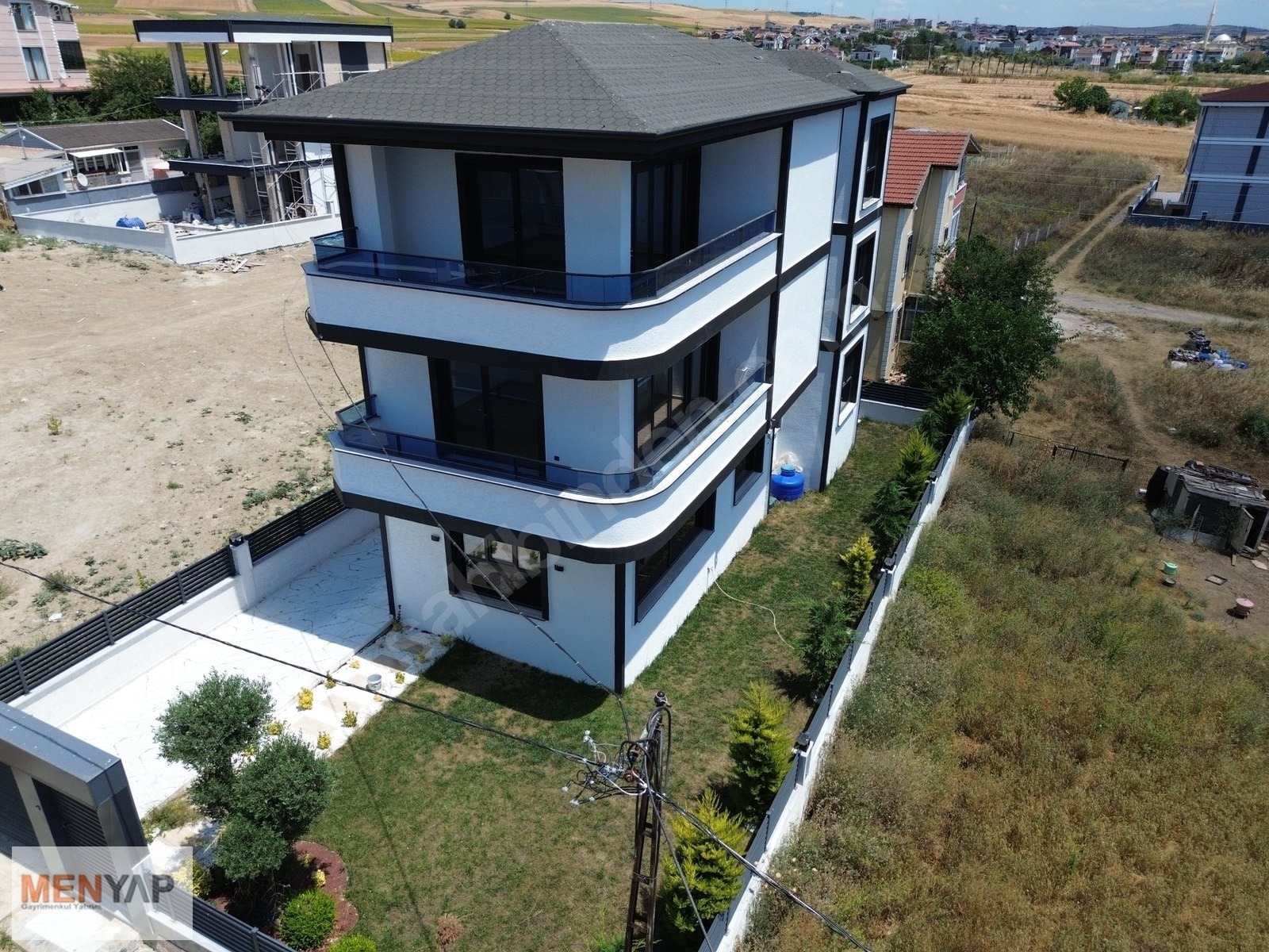 Çeşmeli’de Her Odası Deniz Manzaralı, Saunalı Müstakil 4+1 Tripleks Villa — fotoğraf 2
