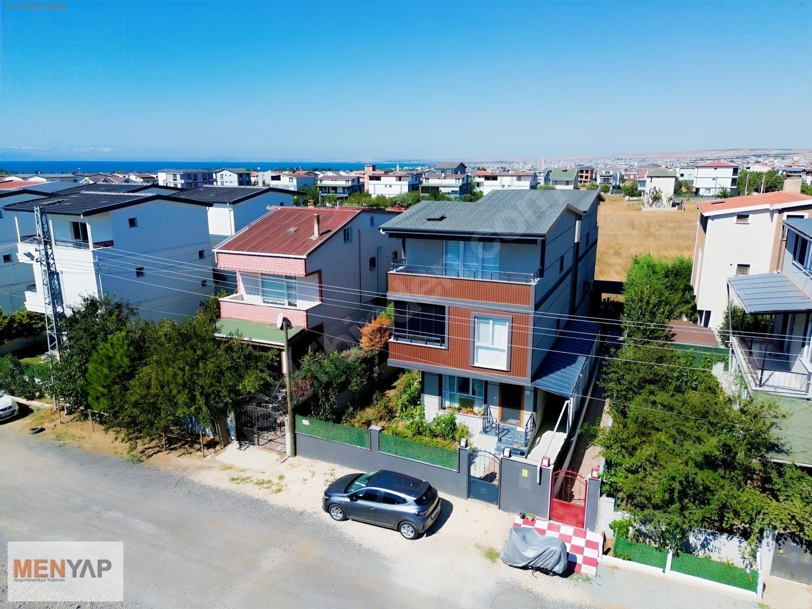 Yeniçiftlik’te İskanlı, Bahçeli 4+1 Tripleks Villa — fotoğraf 2