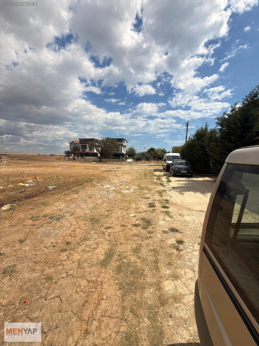 Yeniçiftlik’te Önü ve Arkası Yola Cepheli Villa İmarlı Arsa — fotoğraf 2
