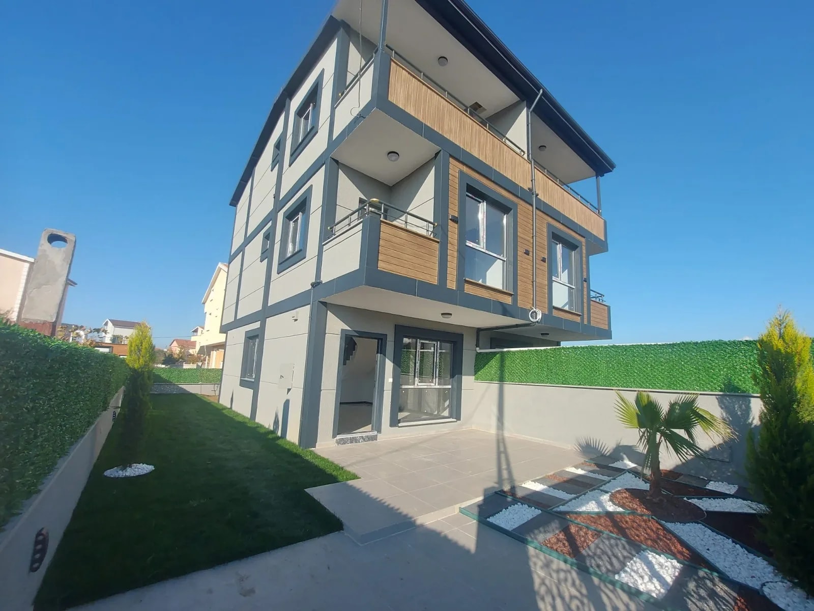Yeniçiftlik’te Cem Evi Yakınında İskanlı 4+1 Yazlık Villa — fotoğraf 2