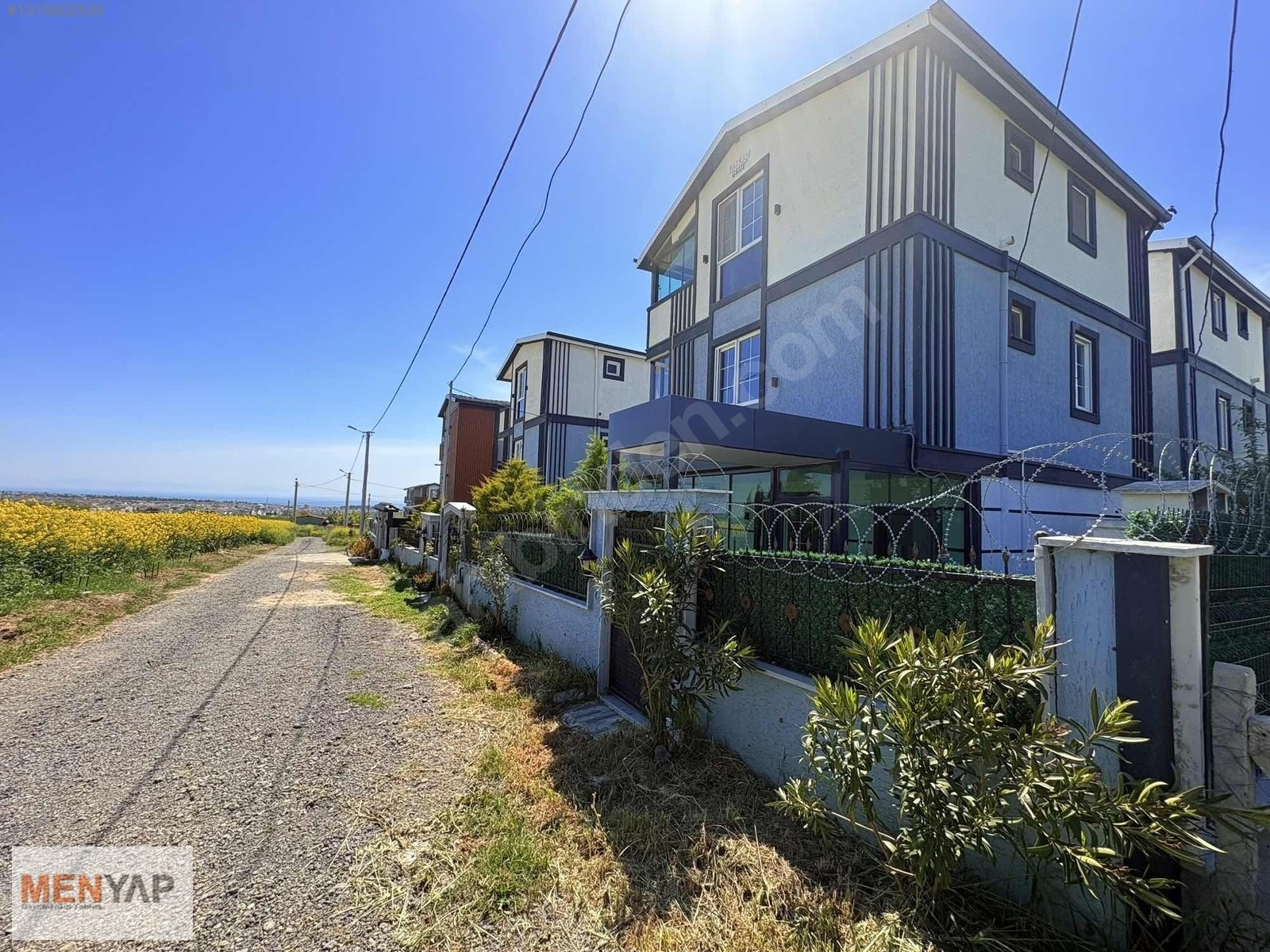 Yeniçiftlik Merkezde Kurulu Düzen, İskanlı Müstakil 4+1 Villa — fotoğraf 3
