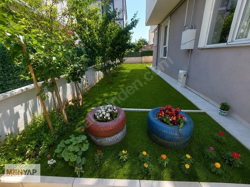 Yeniçiftlik Merkezde Bahçeli 3+1 Tripleks Yazlık Villa — fotoğraf 3