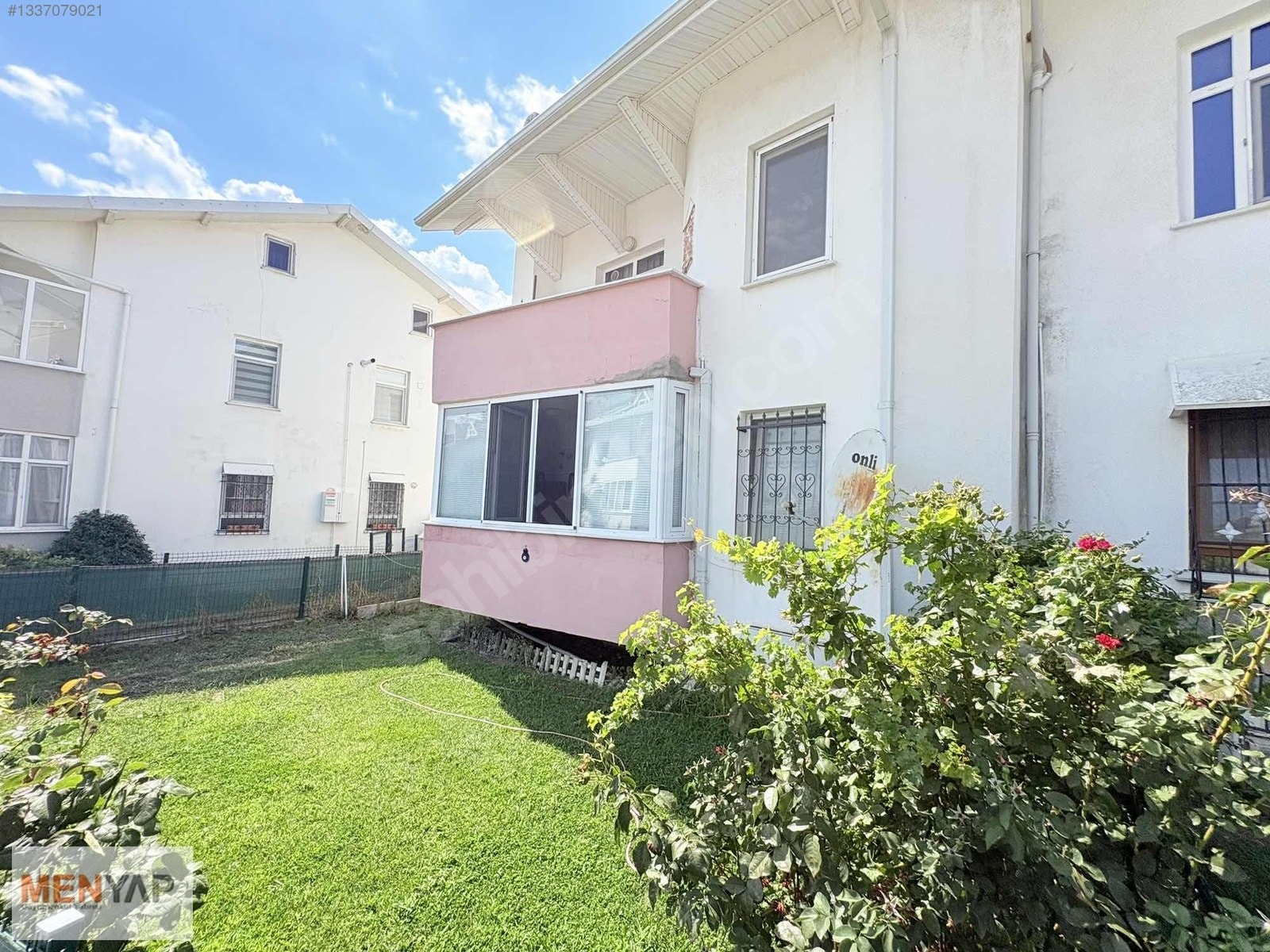 Yeniçiftlik’te Denize Sıfır Havuzlu Sitede Eşyalı 4+1 Dubleks Yazlık — fotoğraf 3