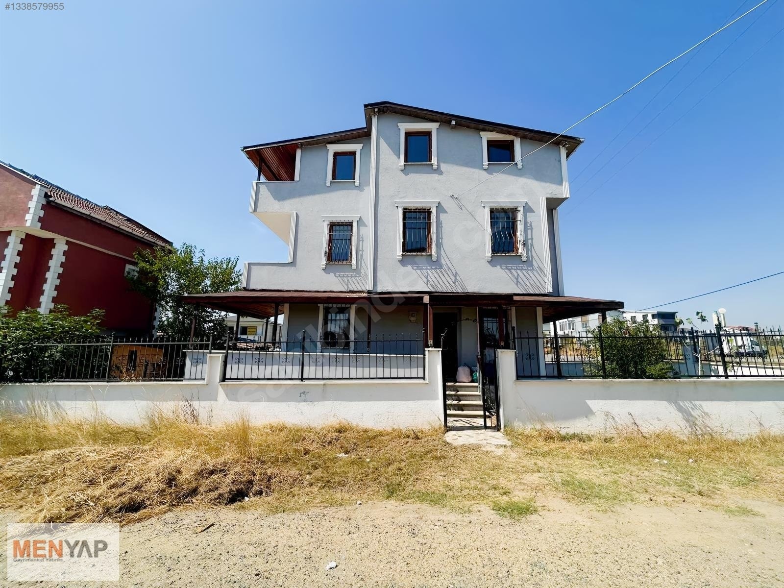 Yeniçiftlik’te Cadde Cepheli, Geniş Bahçeli 4+1 Tripleks Villa — fotoğraf 3
