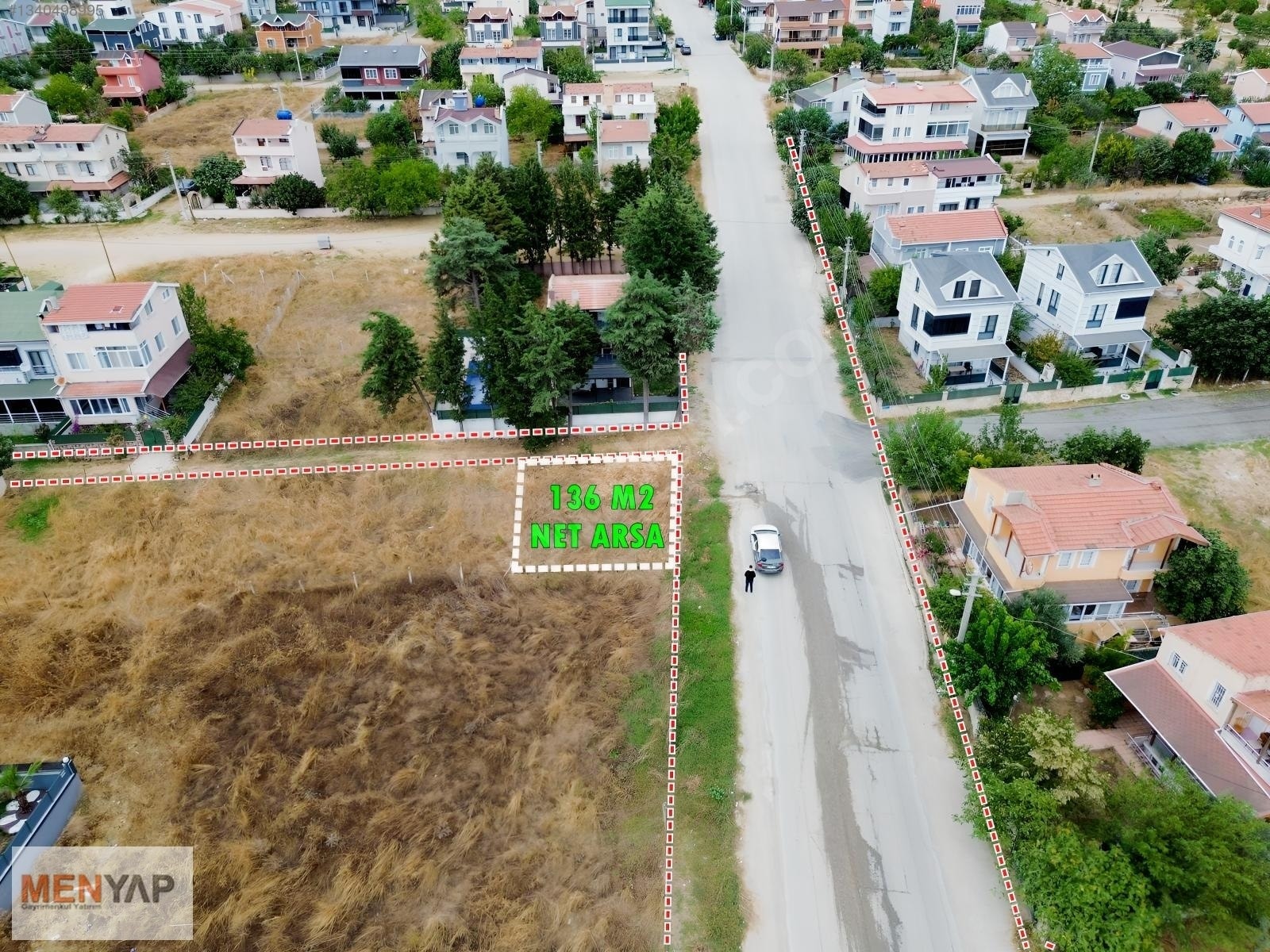 Yeniçiftlik’te Caddeye Cepheli, Denize Yakın Villa İmarlı Arsa — fotoğraf 3