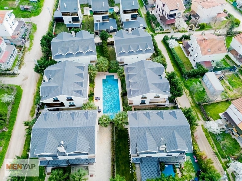 Dereağzı’nda Menyap Palmiye 1 Sitesi’nde Havuzlu 4+1 Villa — fotoğraf 3