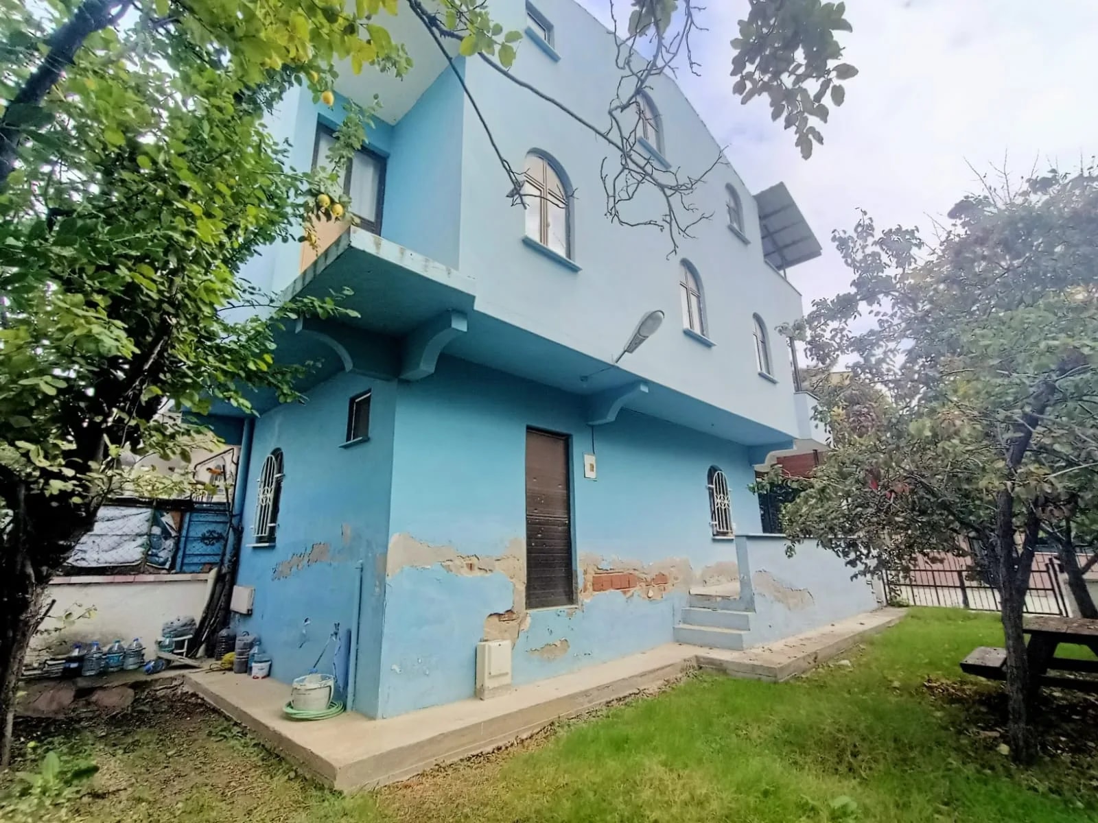 Yeniçiftlik’te Bulvar Caddesi Üzerinde 6+1 Villa — fotoğraf 3