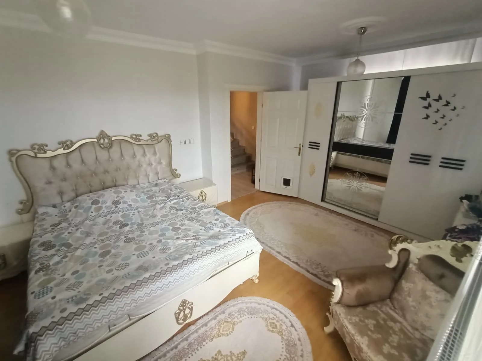 Yeniçiftlik Merkezde Havuzlu Müstakil 5+1 Yazlık Villa — fotoğraf 3