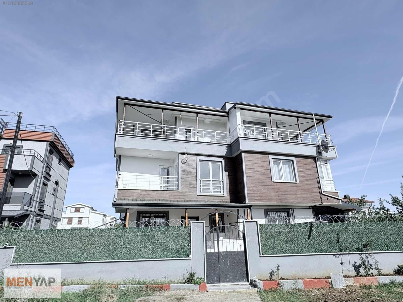 Yeniçiftlik’te Özel Tasarım, İskanlı, Geniş Bahçeli 4+1 Villa — fotoğraf 4