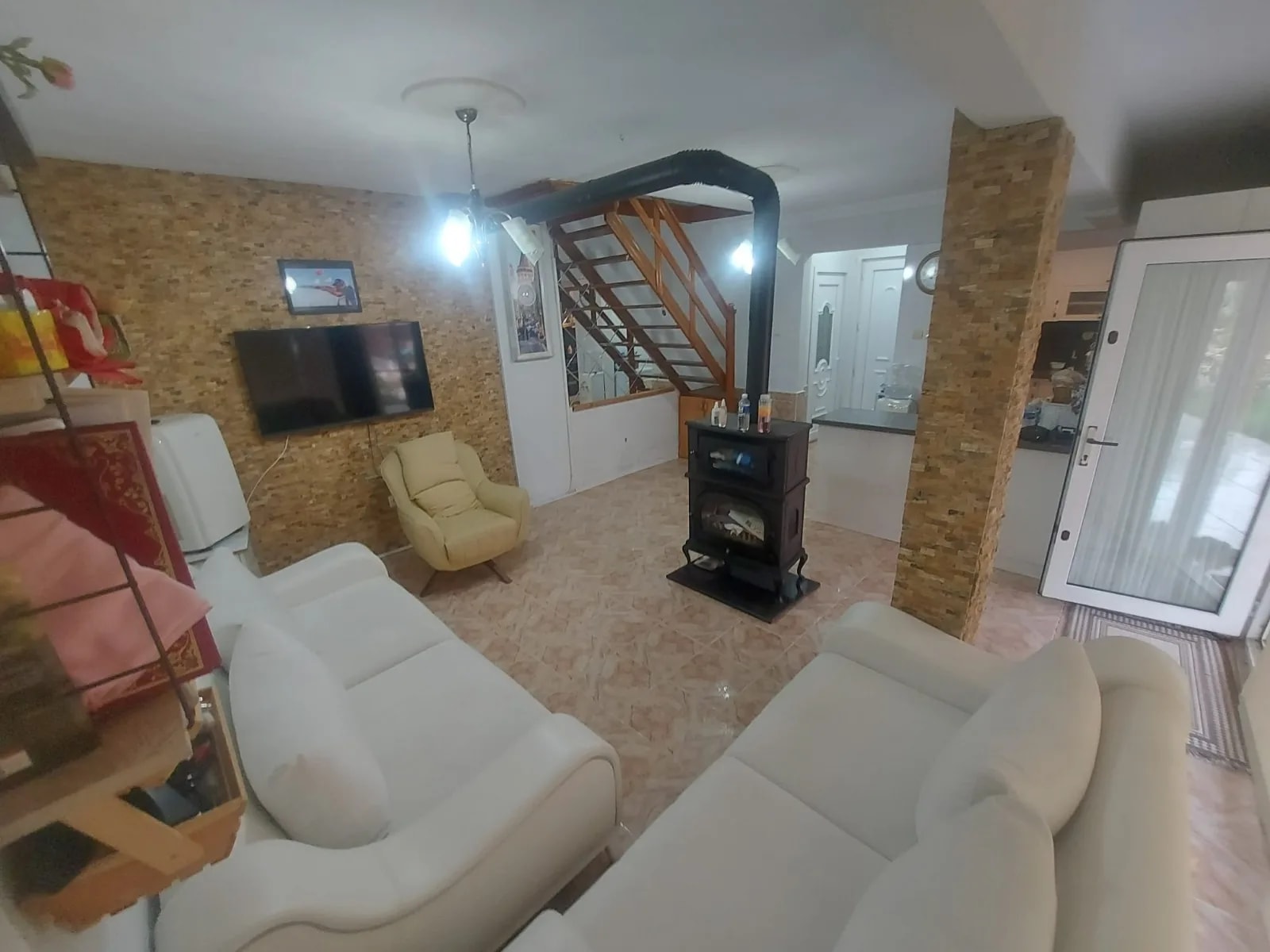 Yeniçiftlik’te Denize Sıfır Sitede Eşyalı 3+1 Yazlık — fotoğraf 4