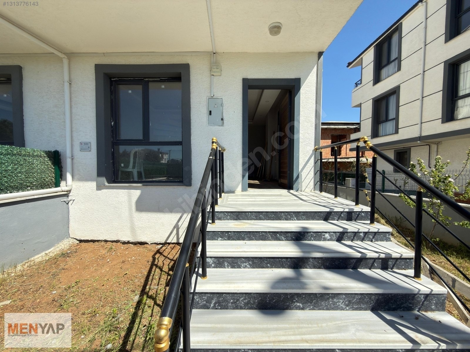 Yeniçiftlik’te Parka Cepheli, Köşe Başı 4+1 Tripleks Villa — fotoğraf 5