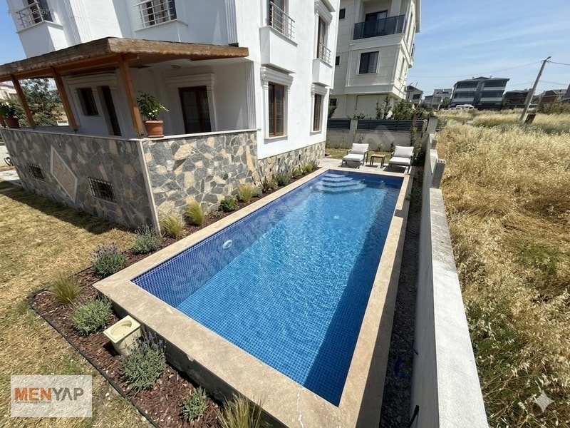 Yeniçiftlik Merkezde Havuzlu, Müstakil Bahçeli 6+1 Villa — fotoğraf 5