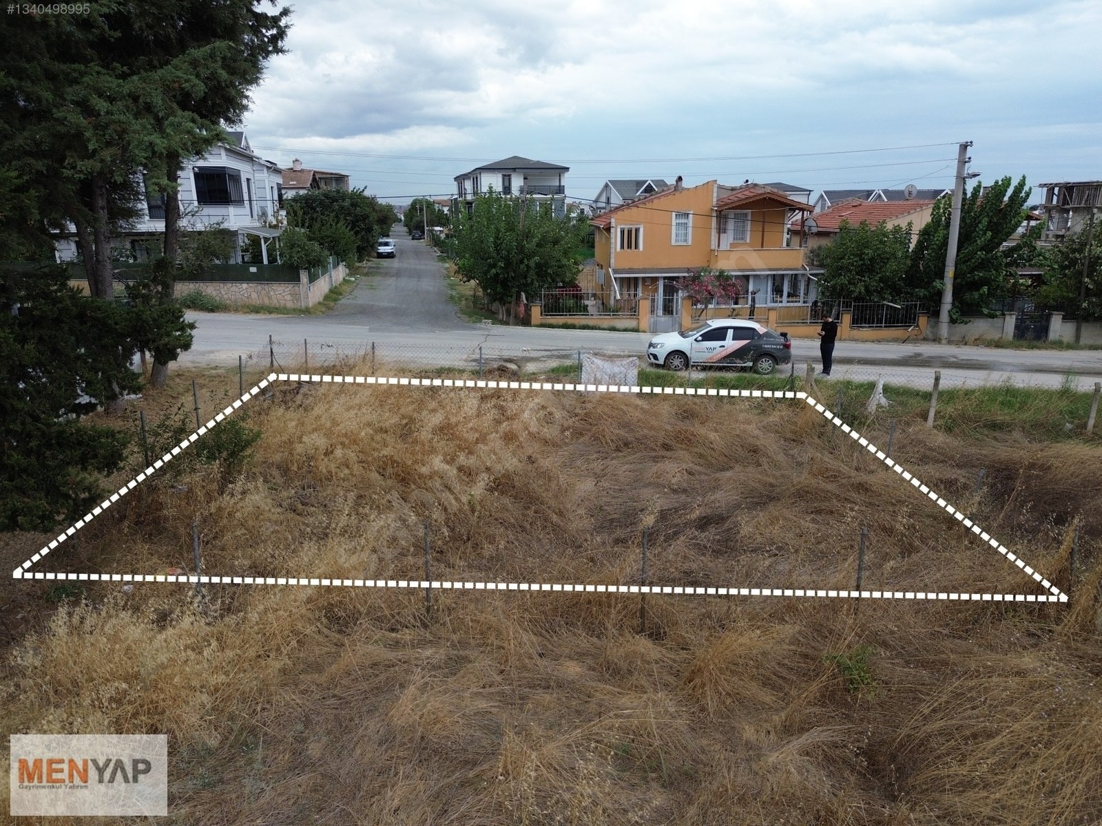 Yeniçiftlik’te Caddeye Cepheli, Denize Yakın Villa İmarlı Arsa — fotoğraf 5