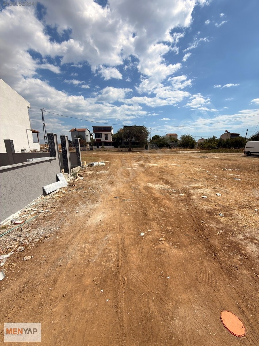 Yeniçiftlik’te Önü ve Arkası Yola Cepheli Villa İmarlı Arsa — fotoğraf 5