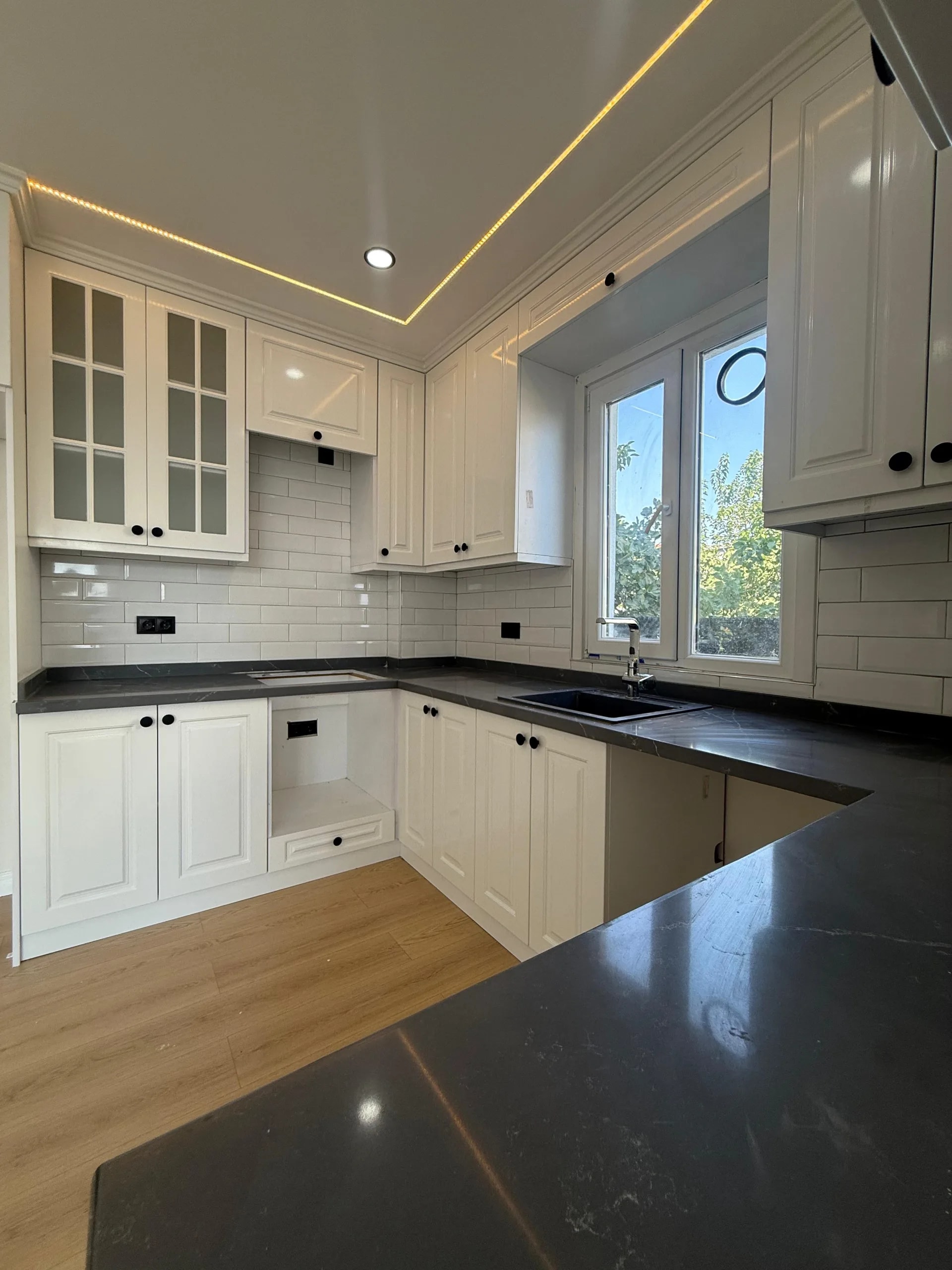 Yeniçiftlik’te Denize 850 Metre, Güney Cepheli 4+1 Villa — fotoğraf 5