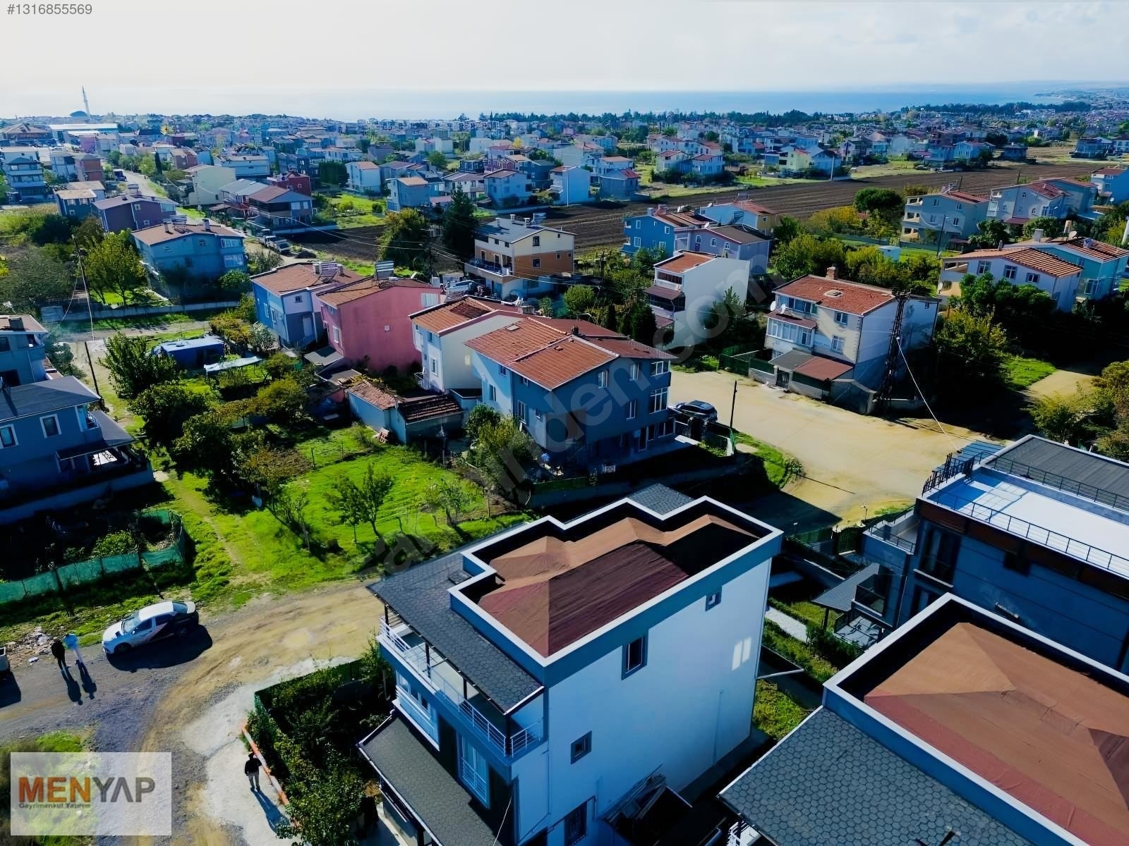 Yeniçiftlik’te Özel Tasarım, İskanlı, Geniş Bahçeli 4+1 Villa — fotoğraf 6