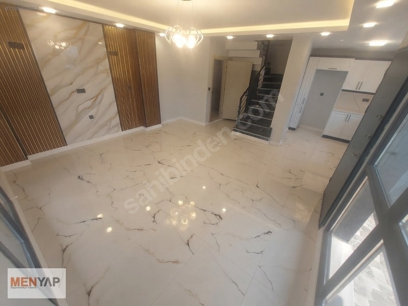 Yeniçiftlik’te Denize 450 Metre, Bahçeli 3+1 Dubleks Villa — fotoğraf 6