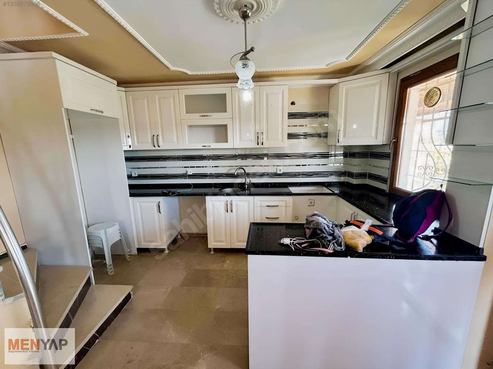 Yeniçiftlik’te Cadde Cepheli, Geniş Bahçeli 4+1 Tripleks Villa — fotoğraf 6