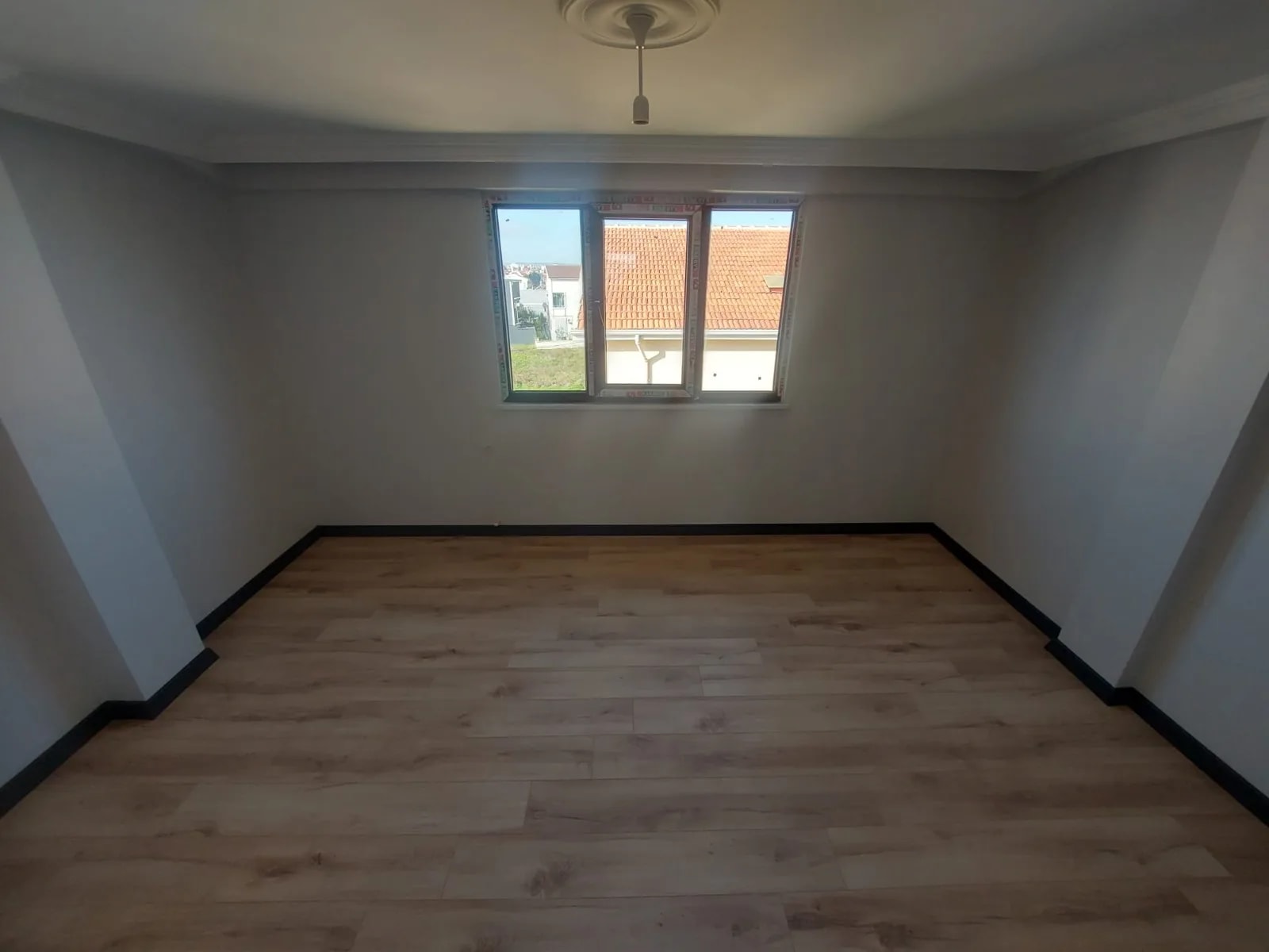 Yeniçiftlik’te Cem Evi Yakınında İskanlı 4+1 Yazlık Villa — fotoğraf 6