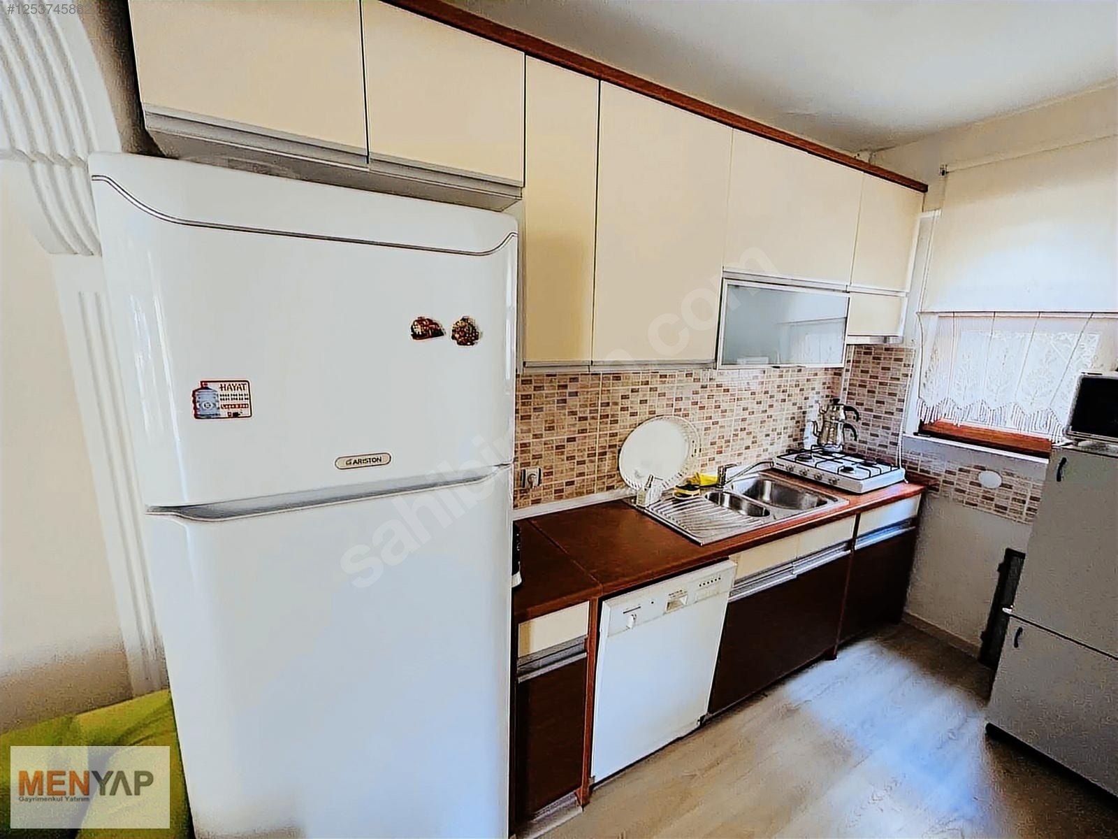Yeniçiftlik’te Onur Kent Sitesi’nde Denize 200 Metre, Bahçeli 3+1 Villa — fotoğraf 7