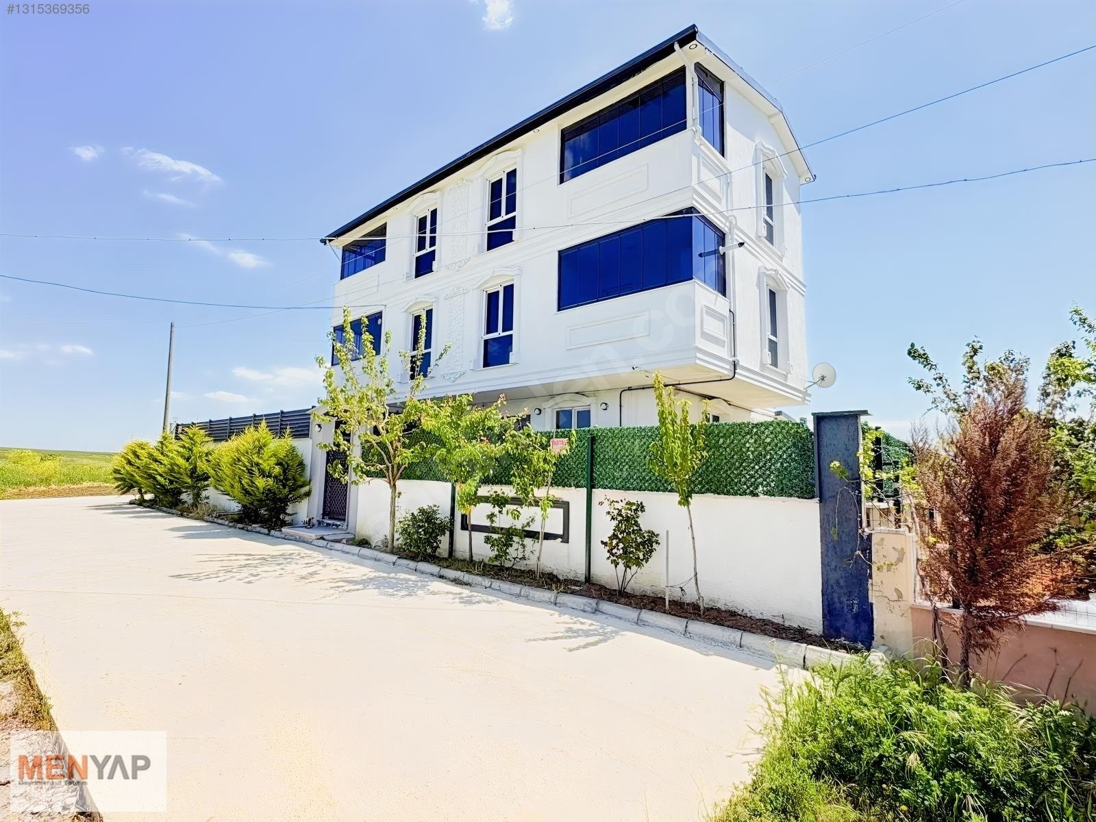 Yeniçiftlik’te Isıtmalı Havuzlu, Kış Bahçeli 4+1 Tripleks Villa — fotoğraf 7