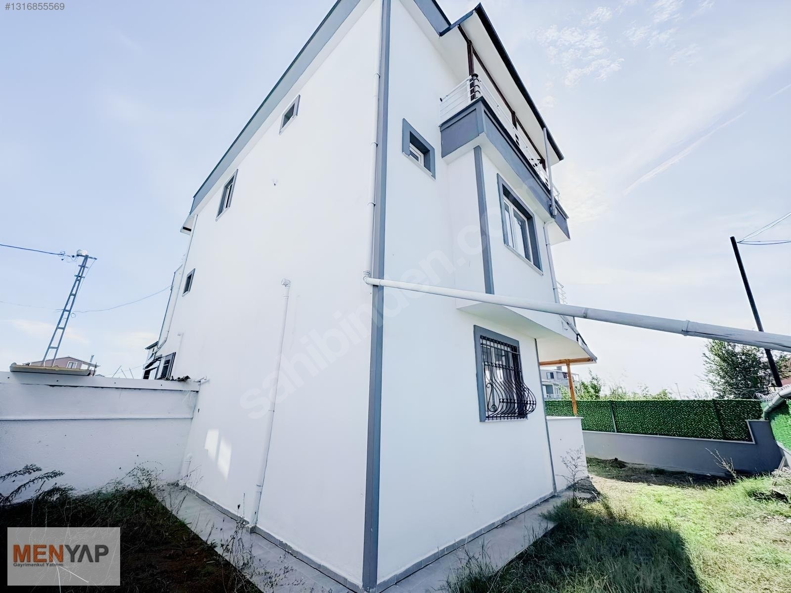 Yeniçiftlik’te Özel Tasarım, İskanlı, Geniş Bahçeli 4+1 Villa — fotoğraf 7