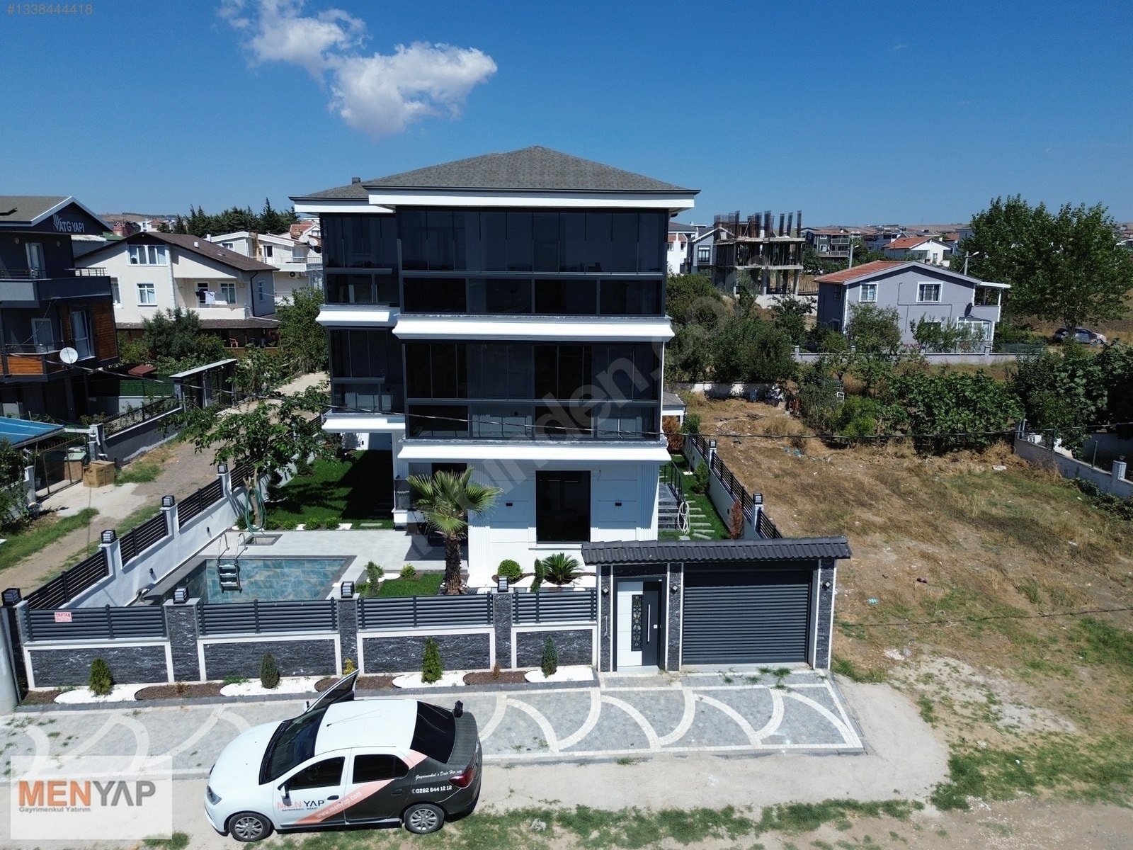 Yeniçiftlik Merkezde Denize Yürüme Mesafesinde Havuzlu 5+1 Villa — fotoğraf 7