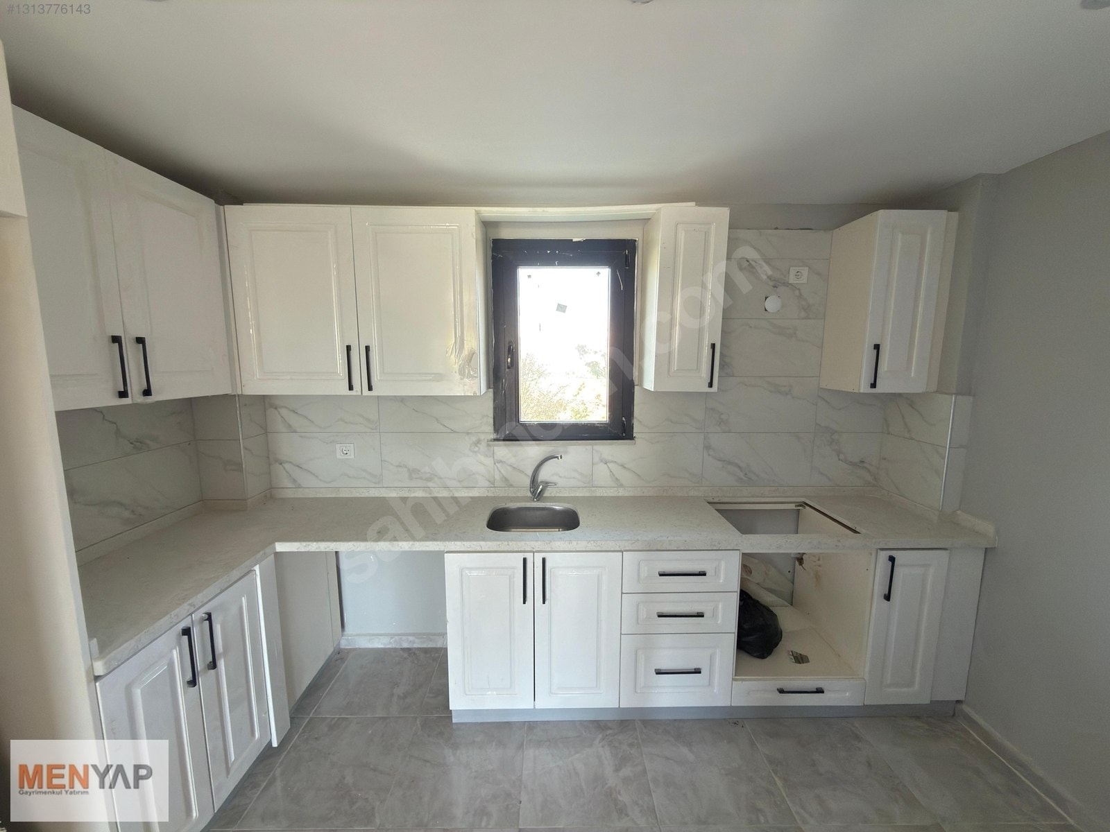 Yeniçiftlik’te Parka Cepheli, Köşe Başı 4+1 Tripleks Villa — fotoğraf 8