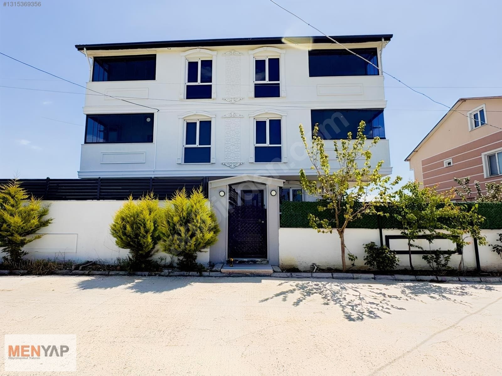 Yeniçiftlik’te Isıtmalı Havuzlu, Kış Bahçeli 4+1 Tripleks Villa — fotoğraf 8