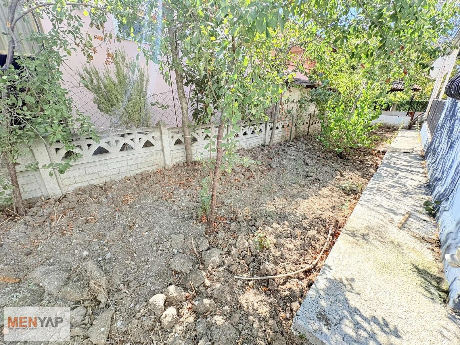 Yeniçiftlik’te 262 m² Arsa İçinde Tek Katlı Müstakil 2+1 Ev — fotoğraf 8