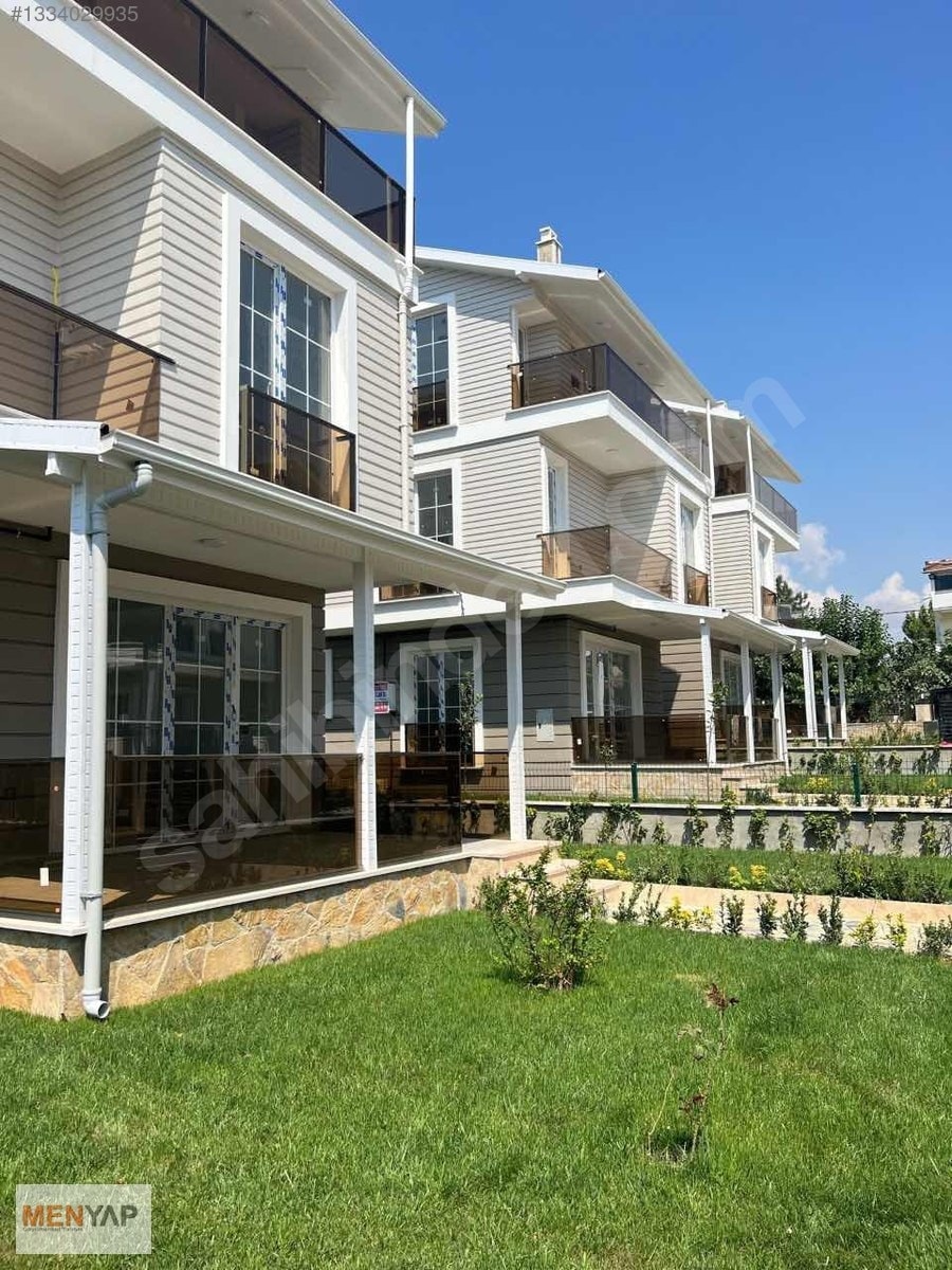 Yeniçiftlik’te Denize 200 Metre, Havuzlu Sitede İskanlı 4+1 Villa — fotoğraf 9