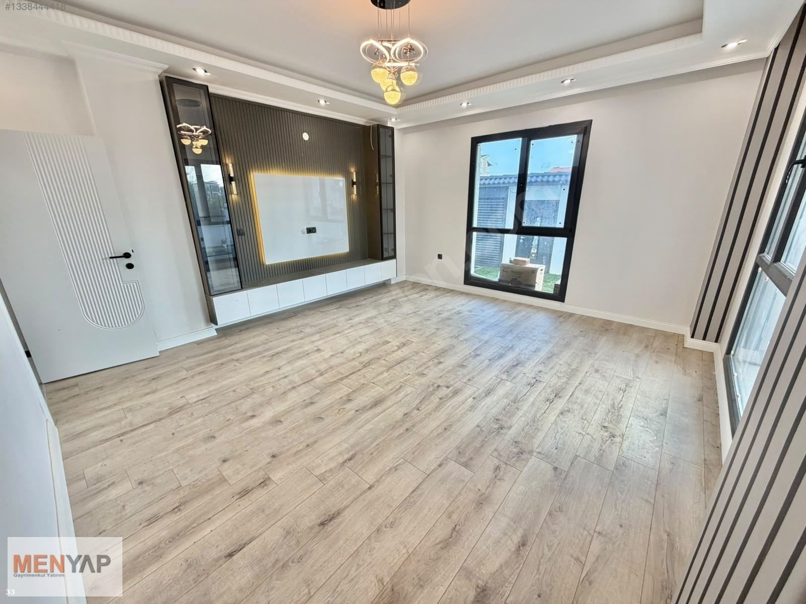 Yeniçiftlik Merkezde Denize Yürüme Mesafesinde Havuzlu 5+1 Villa — fotoğraf 9