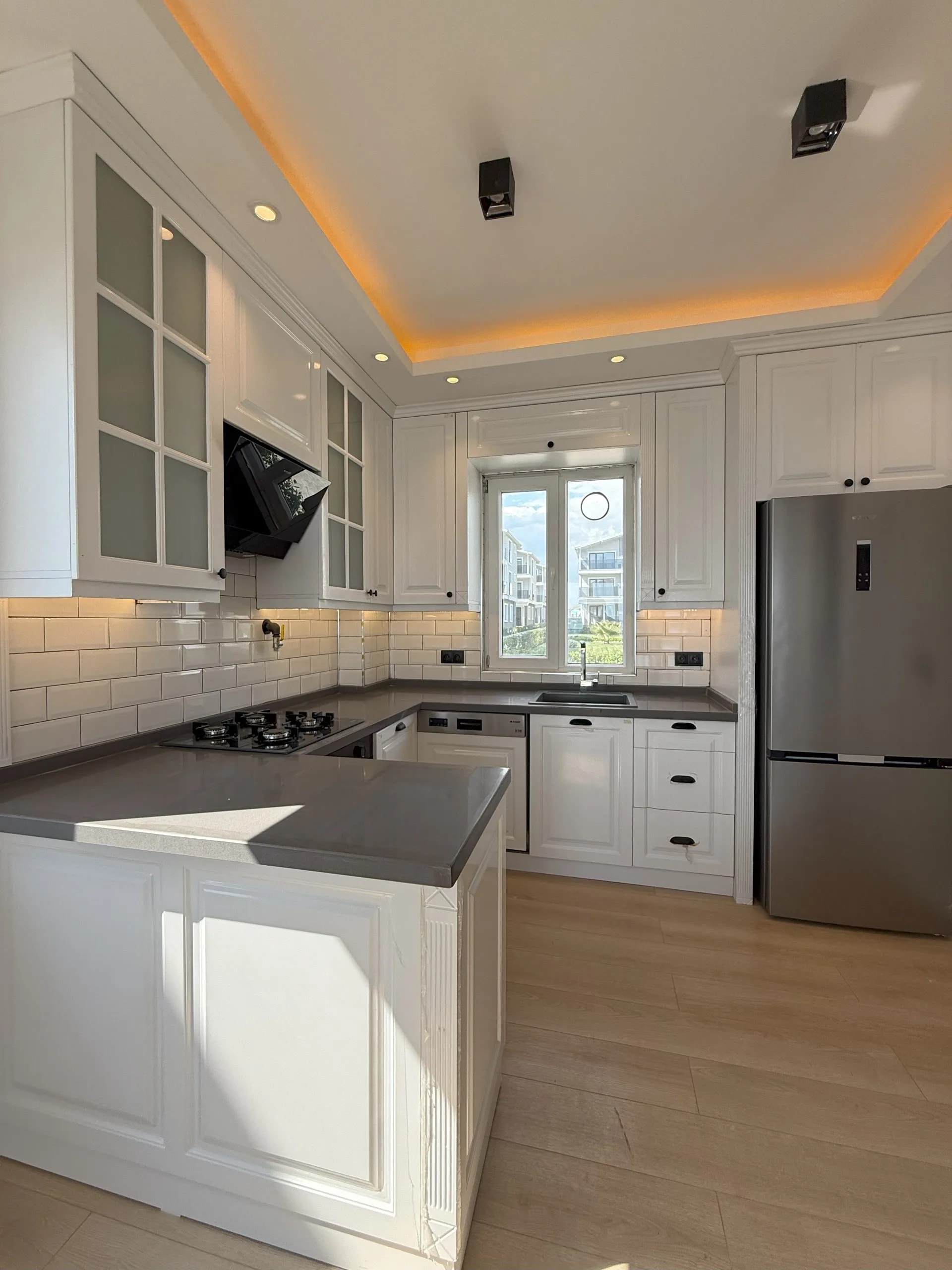 Lilyum Villaları: Yeniçiftlik’te Denize Sıfır Sitede Havuzlu 4+1 Villalar — fotoğraf 9