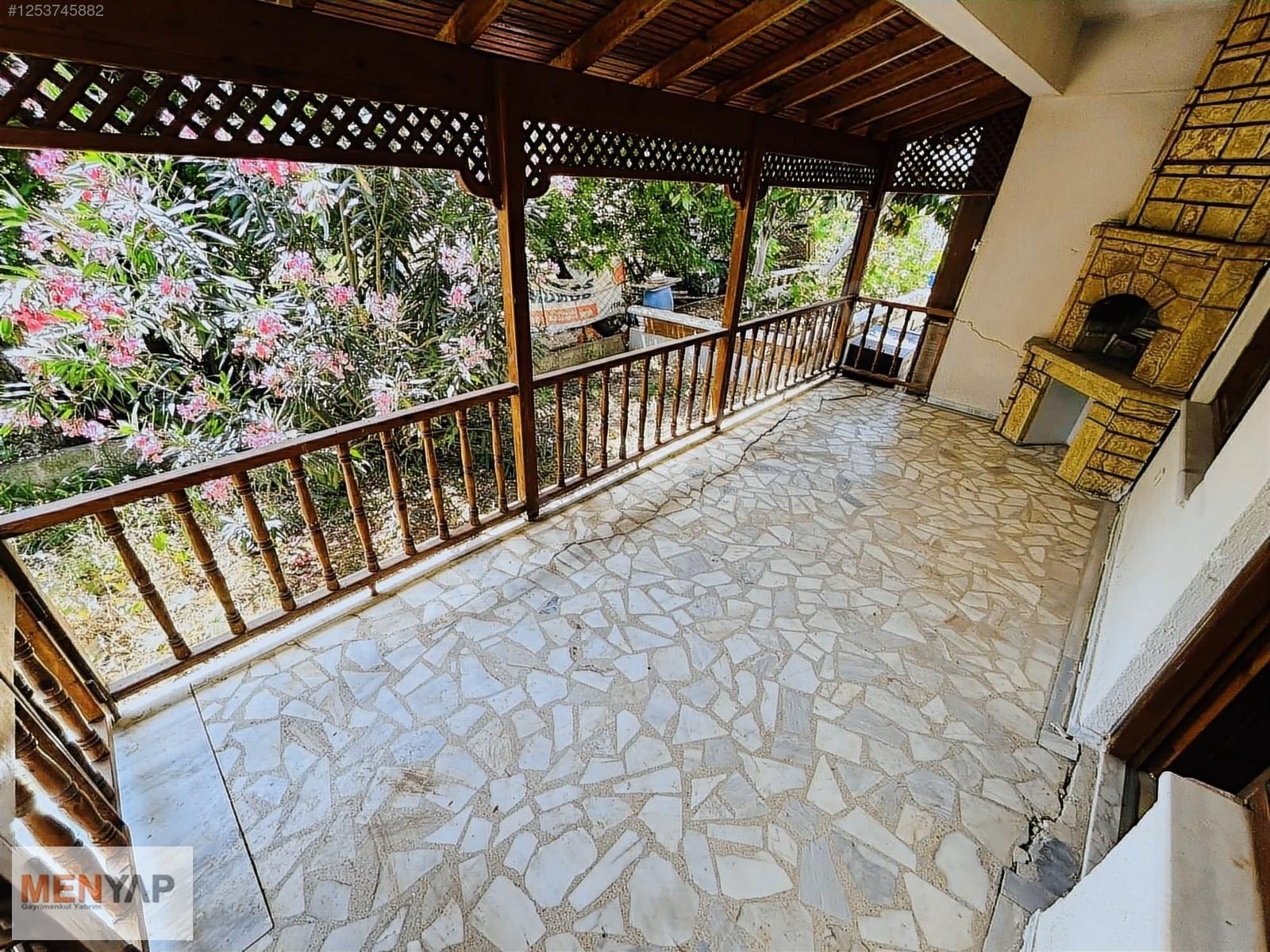 Yeniçiftlik’te Onur Kent Sitesi’nde Denize 200 Metre, Bahçeli 3+1 Villa — fotoğraf 10