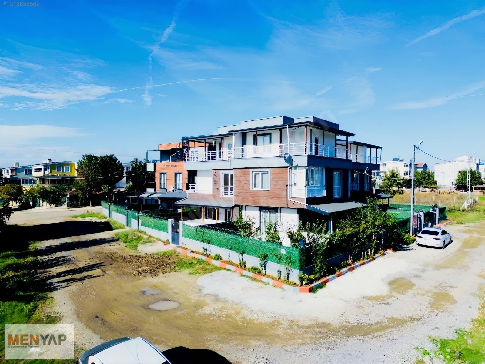 Yeniçiftlik’te Özel Tasarım, İskanlı, Geniş Bahçeli 4+1 Villa — fotoğraf 10