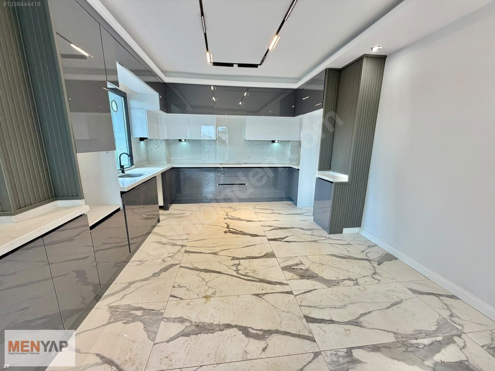 Yeniçiftlik Merkezde Denize Yürüme Mesafesinde Havuzlu 5+1 Villa — fotoğraf 11
