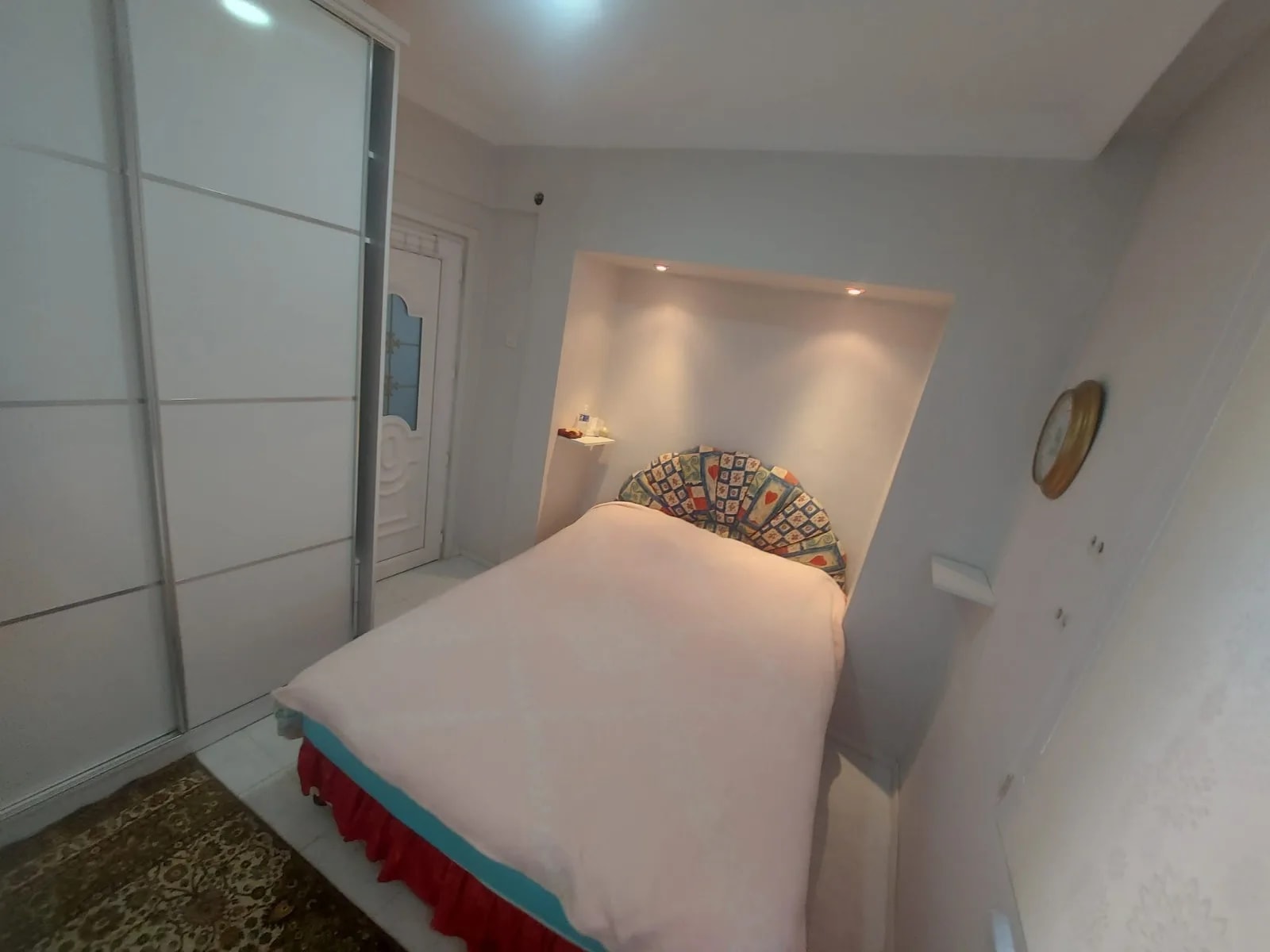 Yeniçiftlik’te Denize Sıfır Sitede Eşyalı 3+1 Yazlık — fotoğraf 11